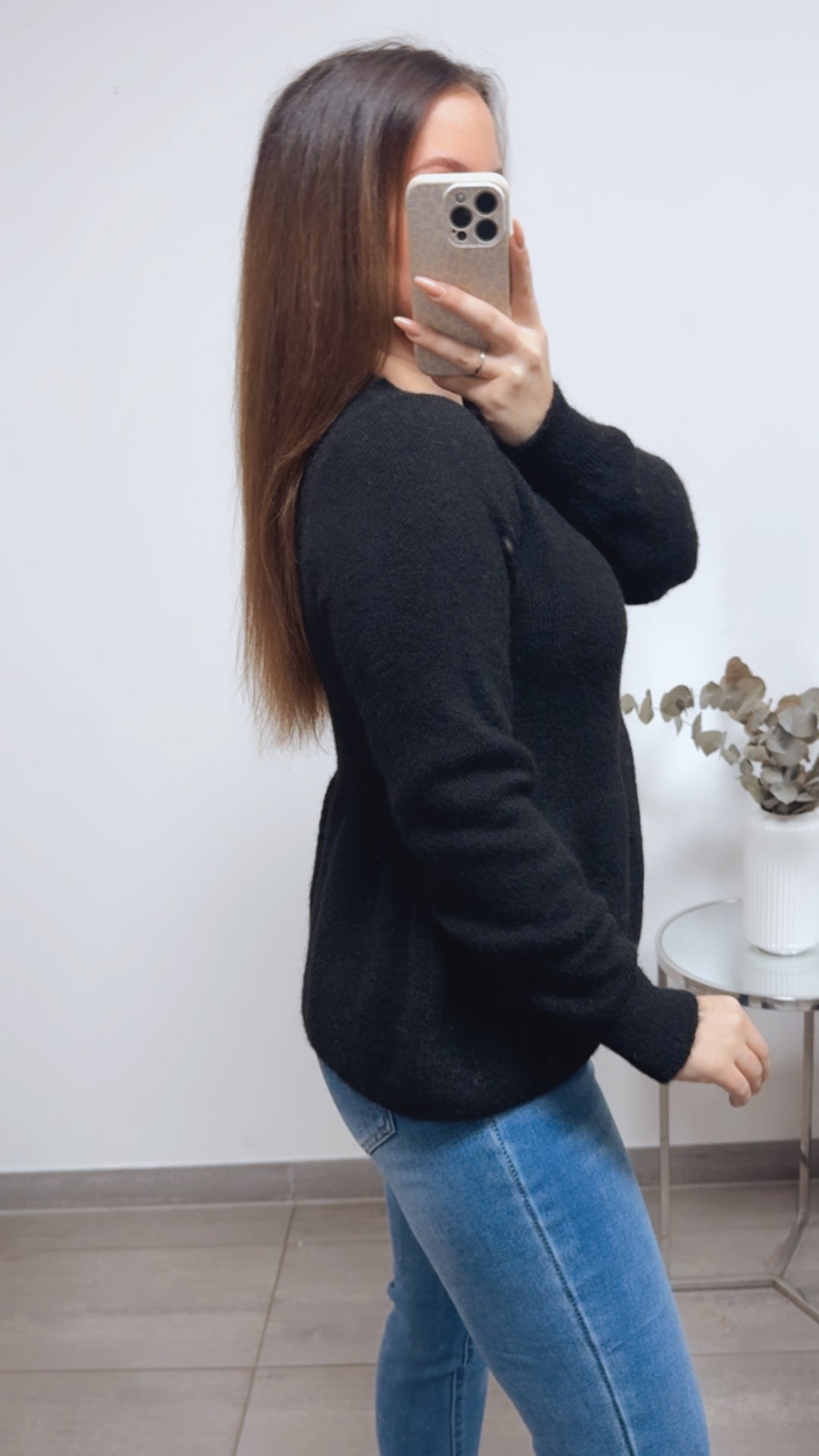 Pullover mit Schößchen / schwarz Art. 13805