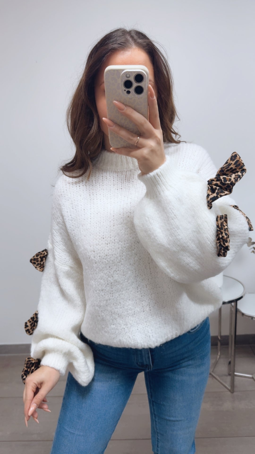 Strick Pullover mit LEO SCHLEIFEN / wollweiss Art. 13869