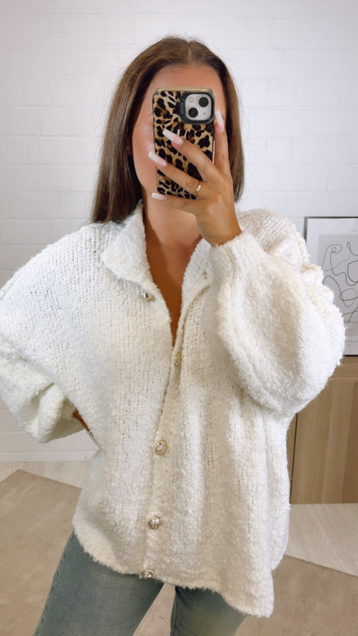 LANGER Teddy Cardigan mit goldenen Knöpfen / weiss Art. 11054