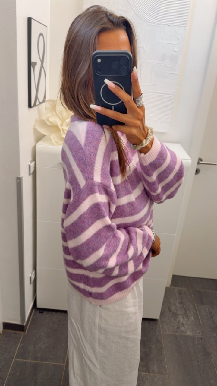 gestreifter, weicher Strick Pullover / flieder lila - weiss Art. 16121
