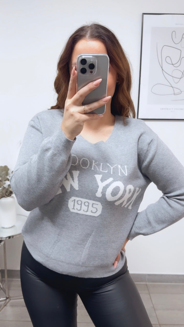 weicher Strick Pullover " New York " / hell grau - weiss Art. 13143