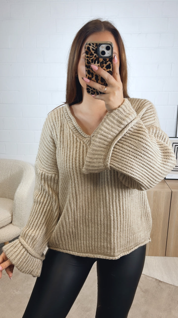 Pullover mit umgeschlagenen Ärmeln / beige Art. 12791