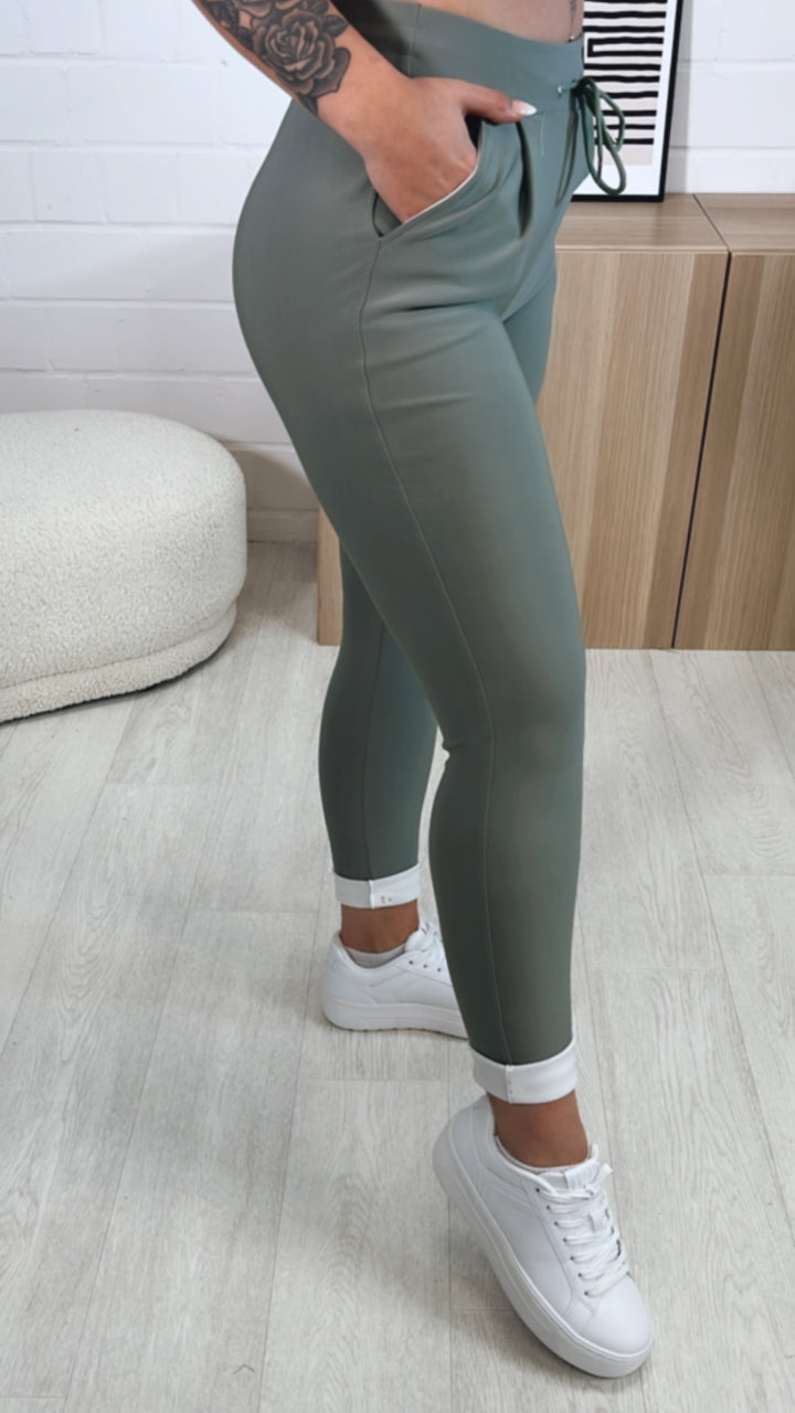 Stoff Hose „Classic“ / salbei Art. 9569