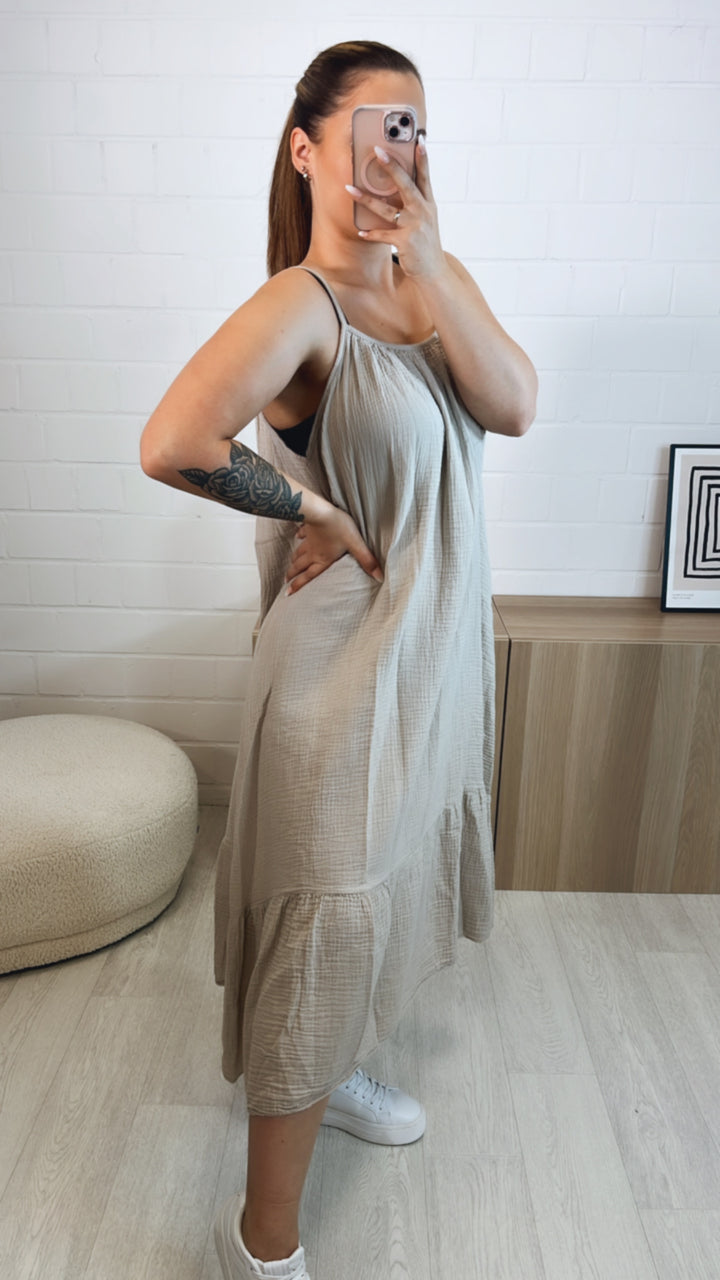 (Maxi-) Musselin Träger Kleid  / beige Art. 9769