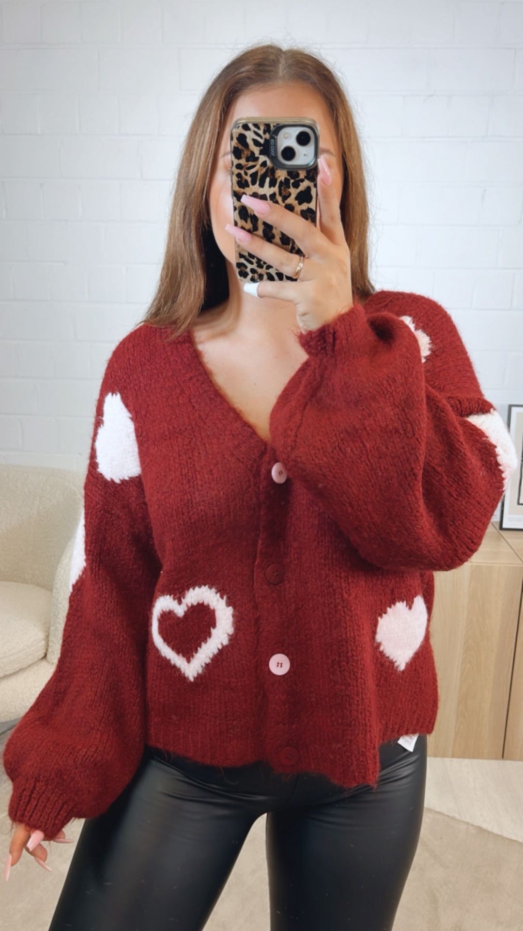 HERZEN Cardigan mit bunten Knöpfen / bordeaux rot - zartes soft rosa Art. 12536