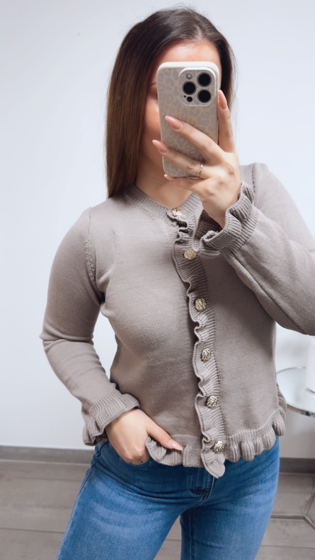 VOLANT leichter Strick Cardigan, goldene Knöpfe / taupe Art. 13812