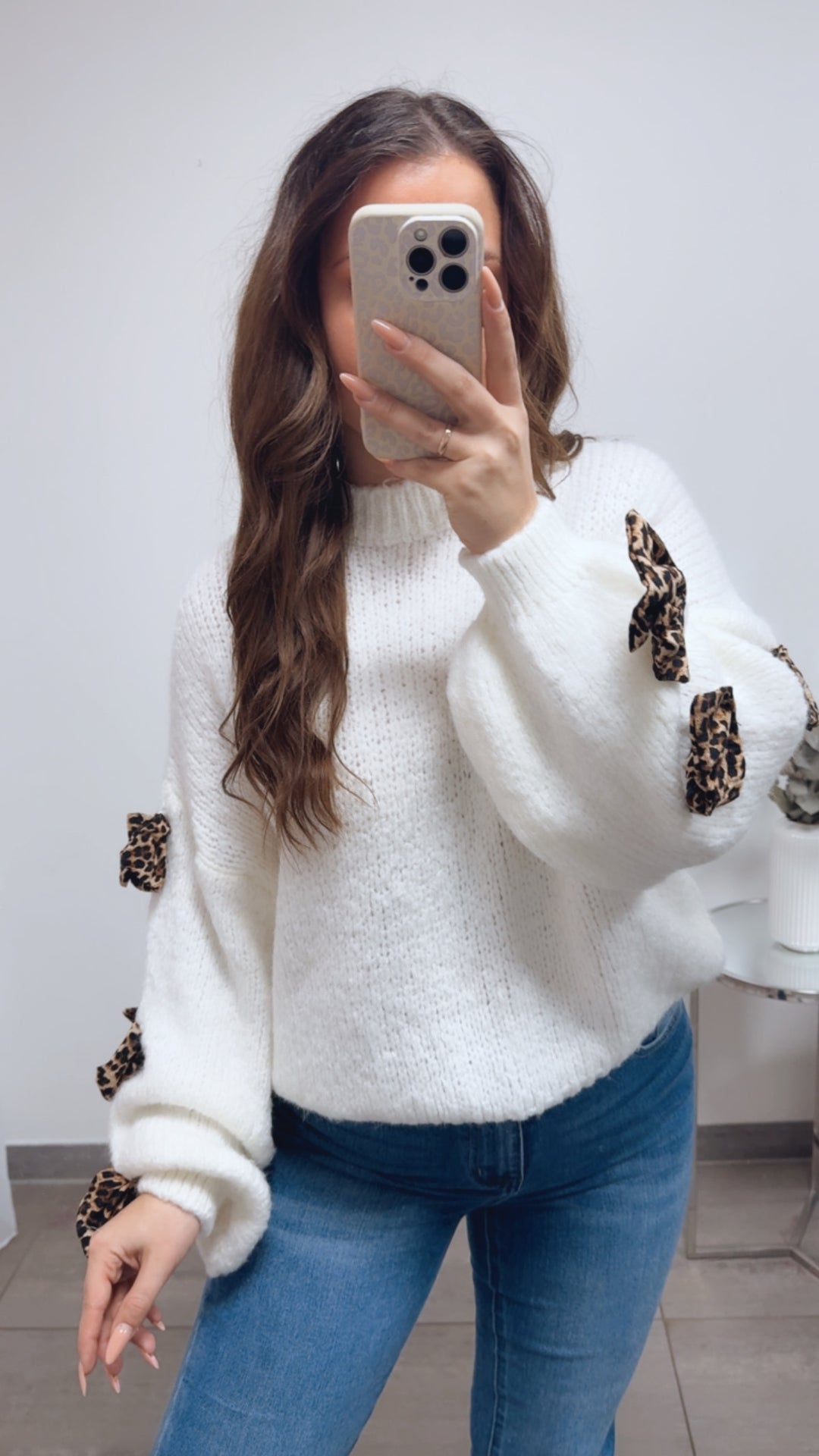 Strick Pullover mit LEO SCHLEIFEN / wollweiss Art. 13869