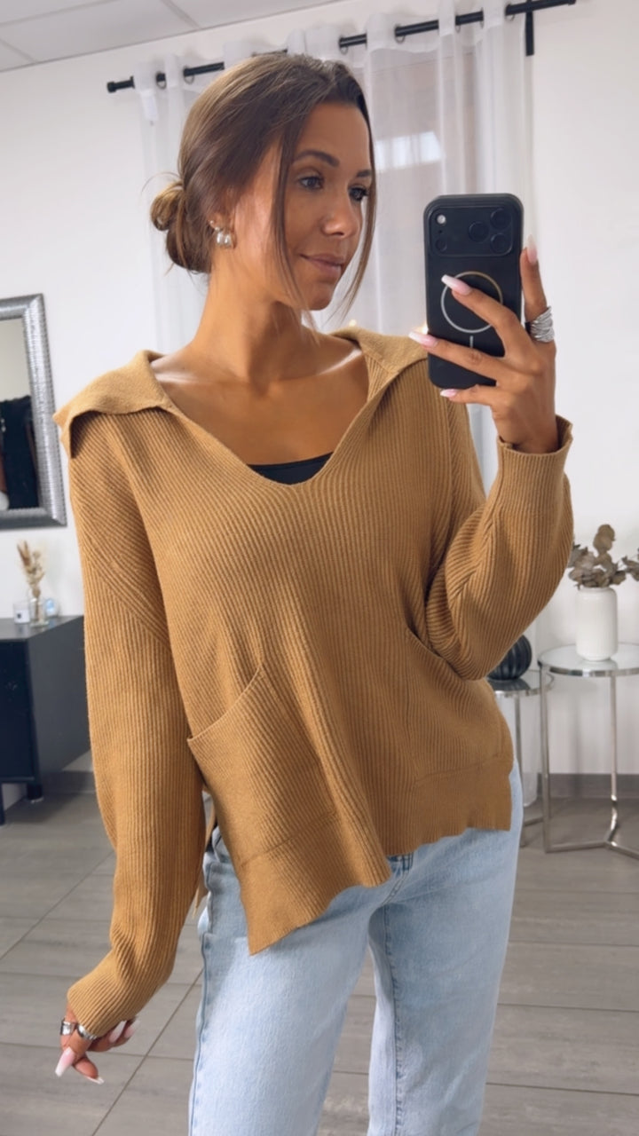 Strick Pullover mit tiefem Ausschnitt und Kragen / caramel Art.16376