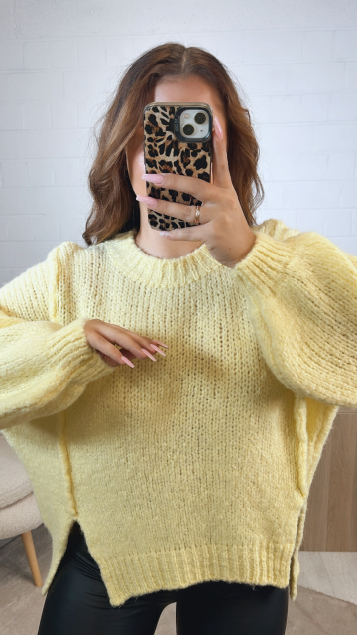 Strick Pullover, zweifacher Schlitz auf Vorderseite / soft gelb Art. 12508