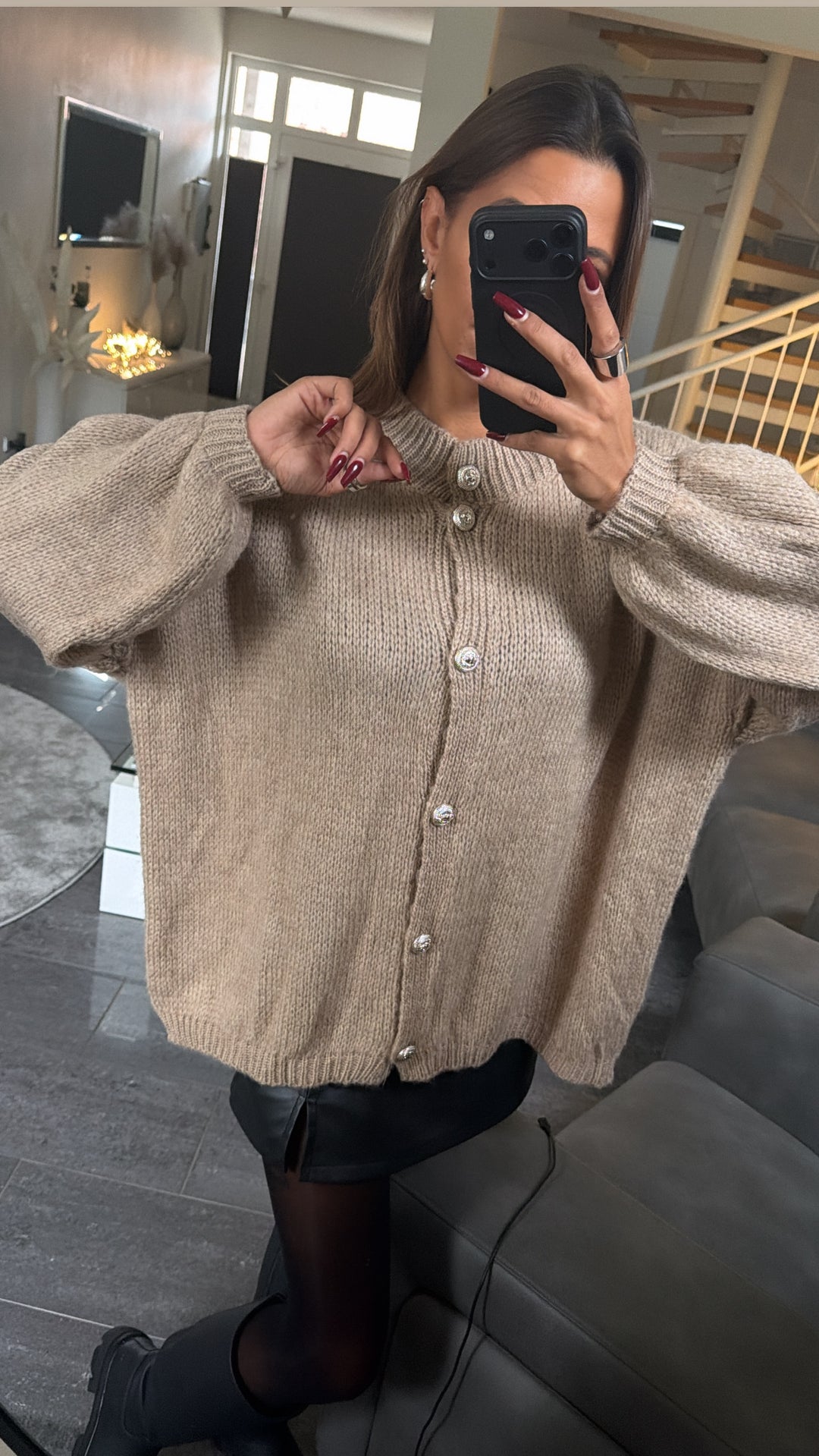 leichter Strick Cardigan mit goldenen Knöpfen / light camel Art. 16565