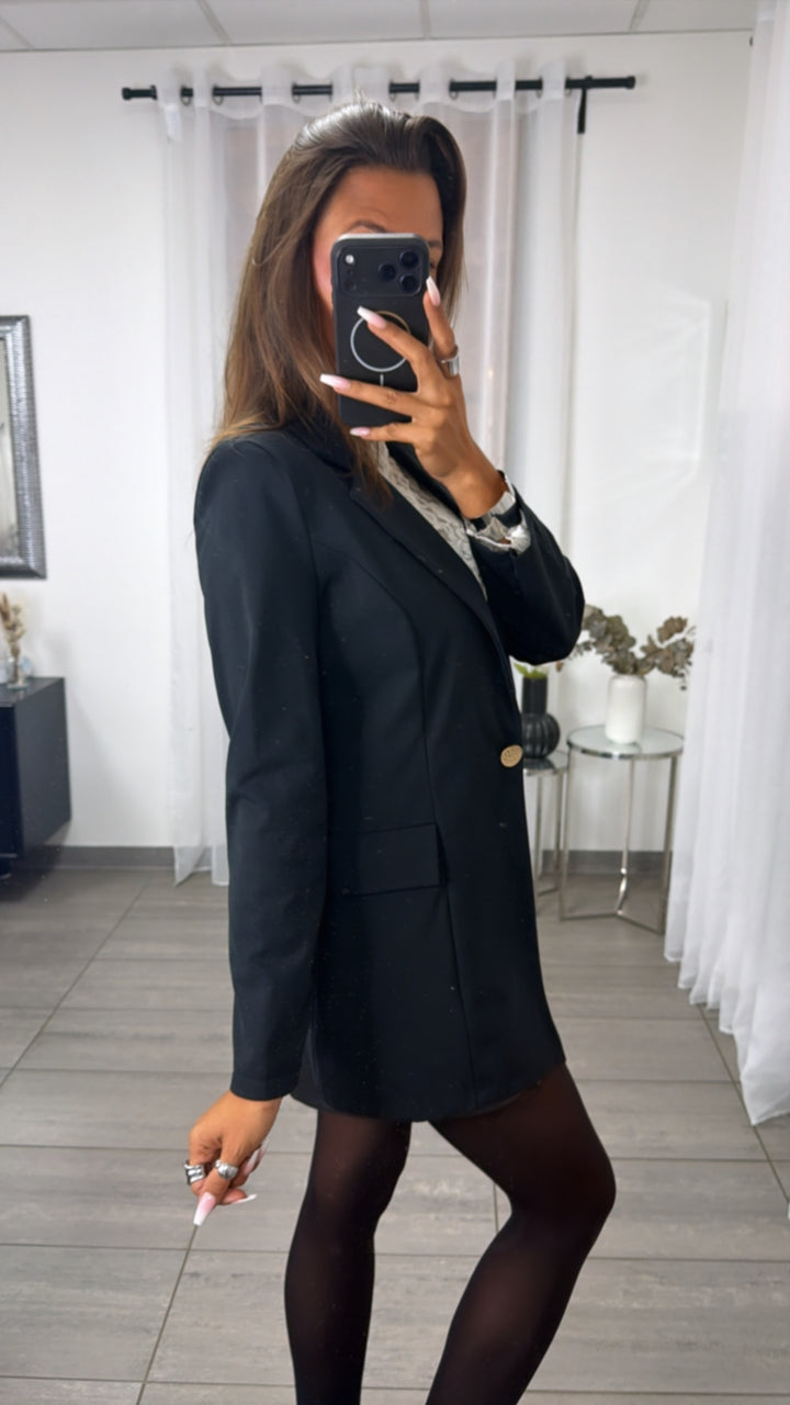 Leichter Long Blazer mit Knopfdetail / schwarz Art.16299
