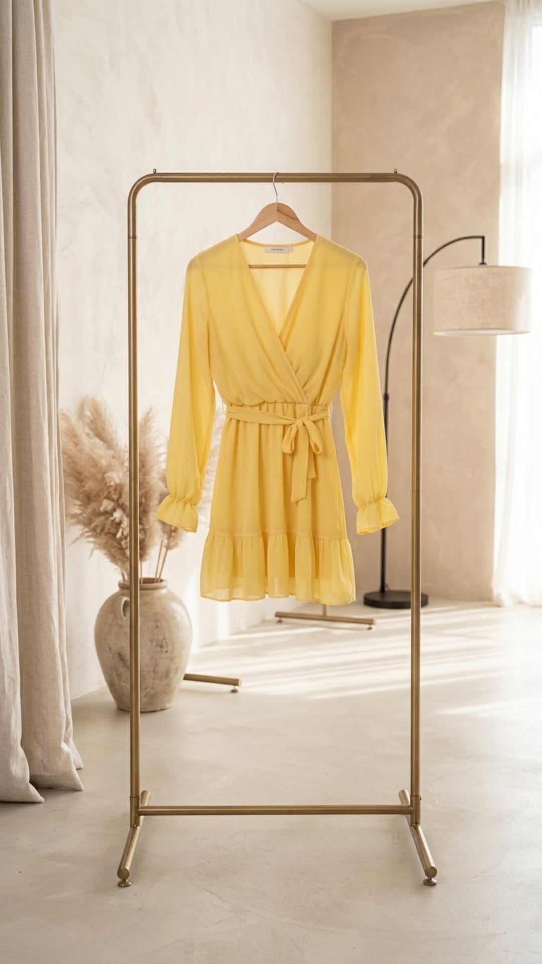 Chiffon Kleid in Wickeloptik zum schnüren / gelb Art. 14510