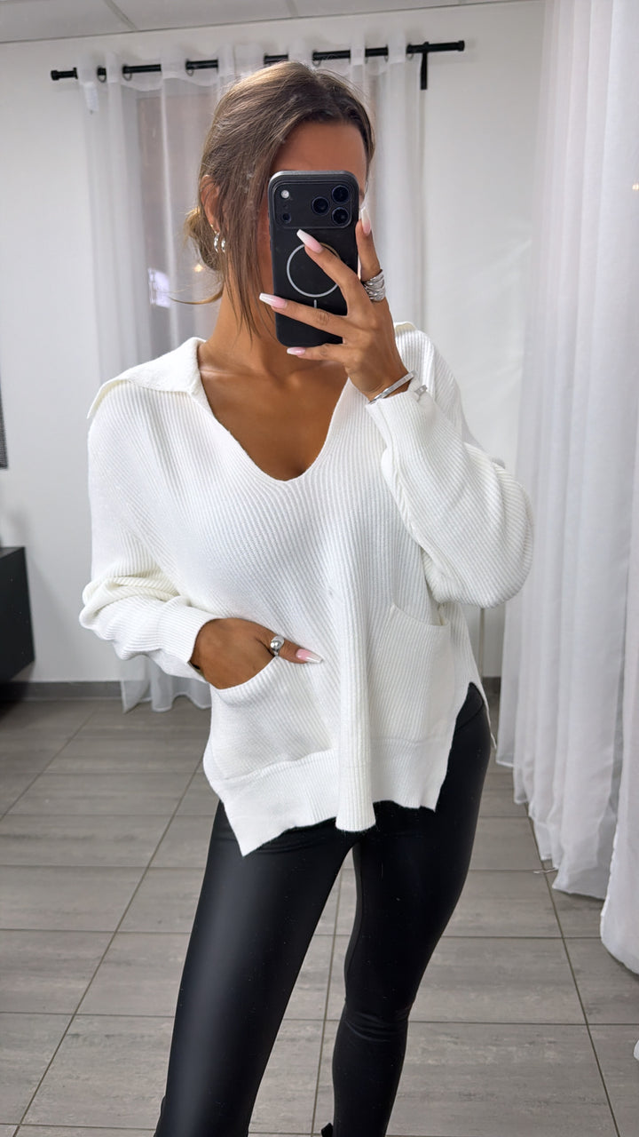 Strick Pullover mit tiefem Ausschnitt und Kragen / weiß Art.16370