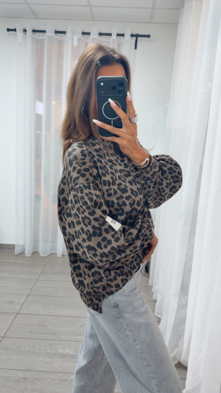Leo Oversize Sweater mit leichtem Vokuhila Schnitt / taupe - schwarz Art.16280