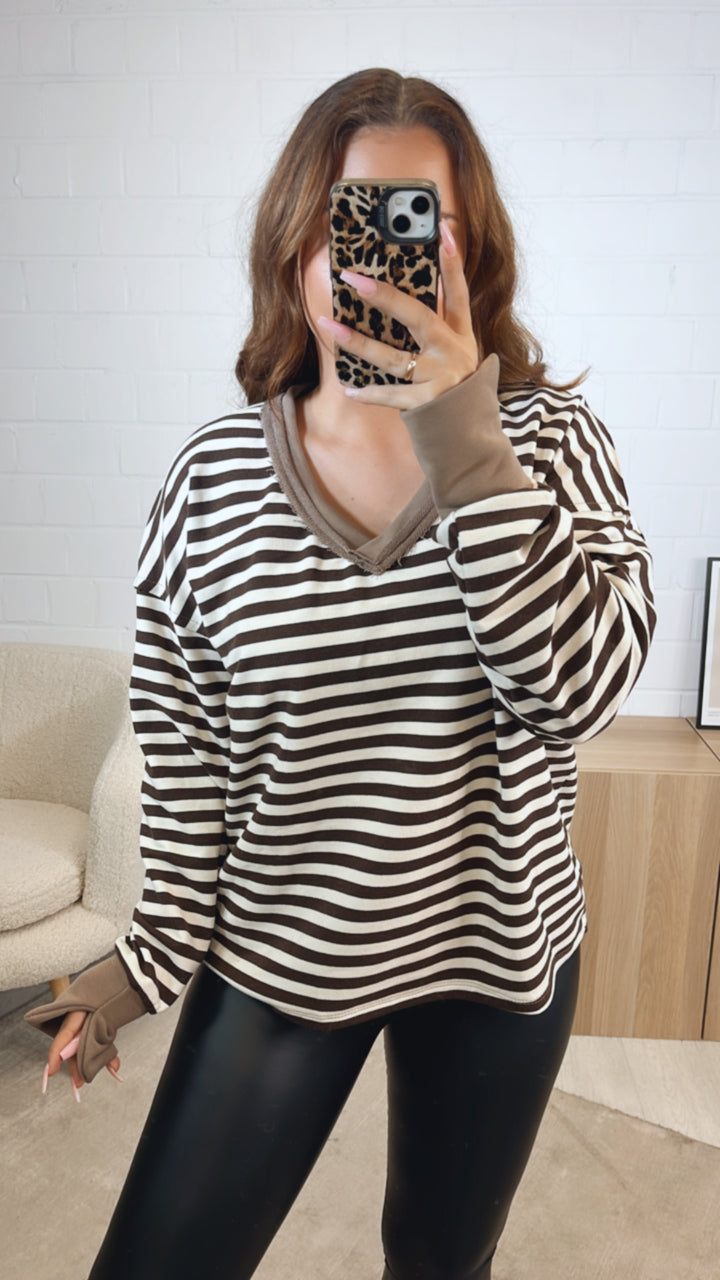 STREIFEN Sweater mit used V-Ausschnitt / Schoko braun - creme - taupe Art. 12599