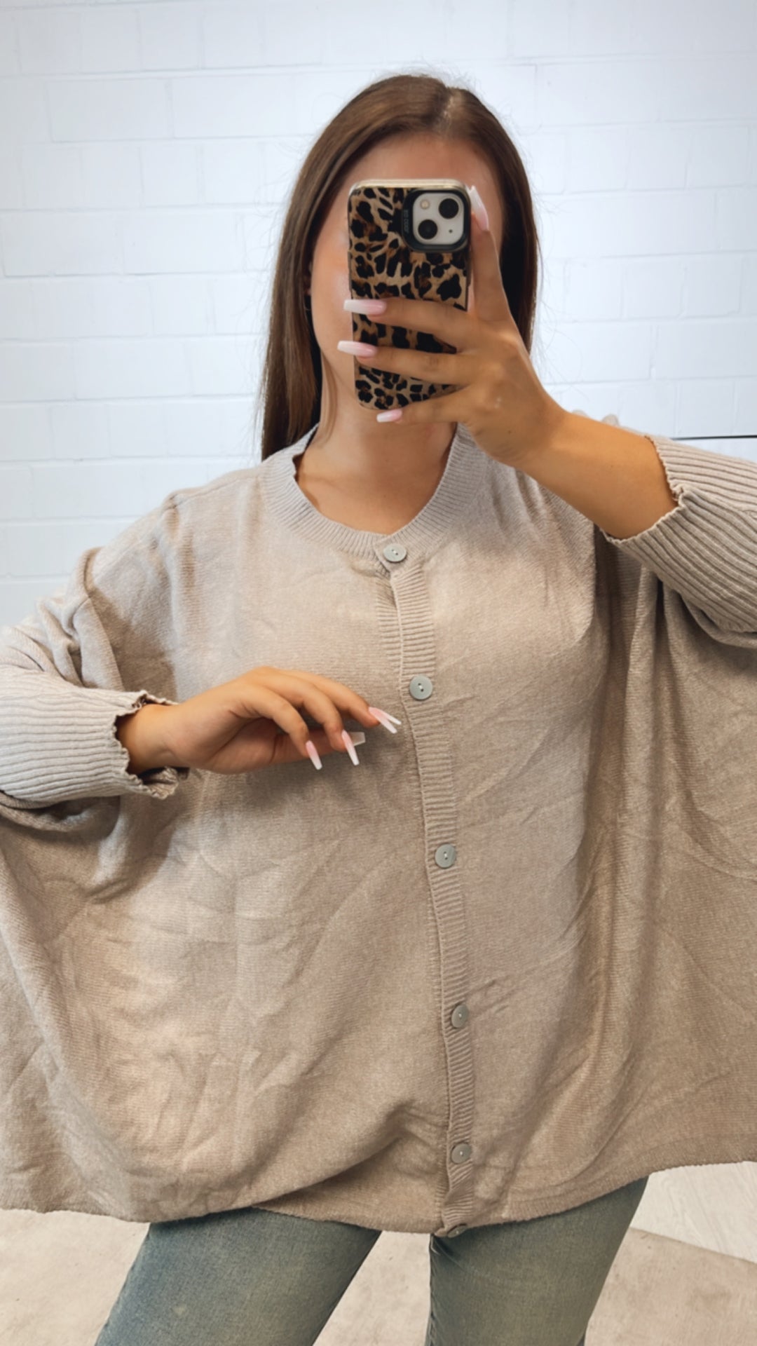 ultra weicher Cardigan / Pullover mit Fledermausärmeln / beige Art. 11163
