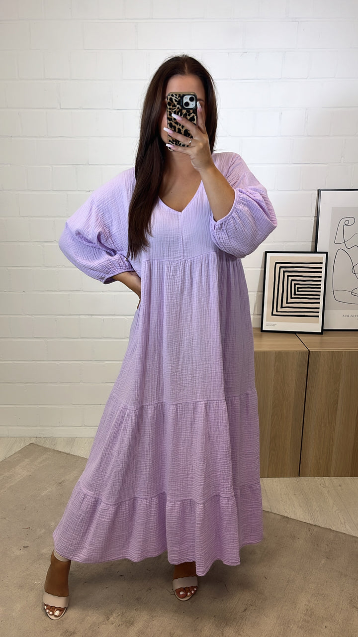 langes Musselin Kleid, Ärmel mit Gummibund / flieder Art. 11223