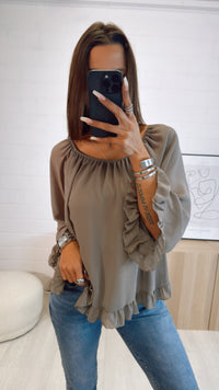Chiffon Bluse mit Volant Applikationen / taupe Art. 9353