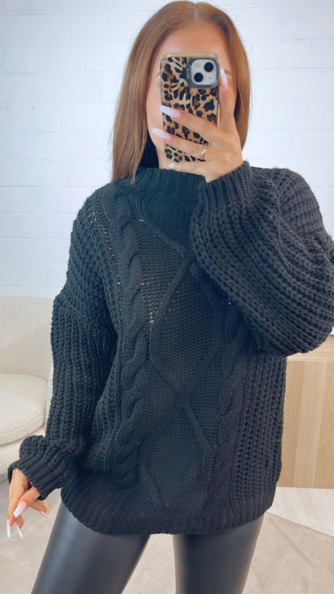 grober Strick Pullover mit Zopfmuster / schwarz Art. 12373