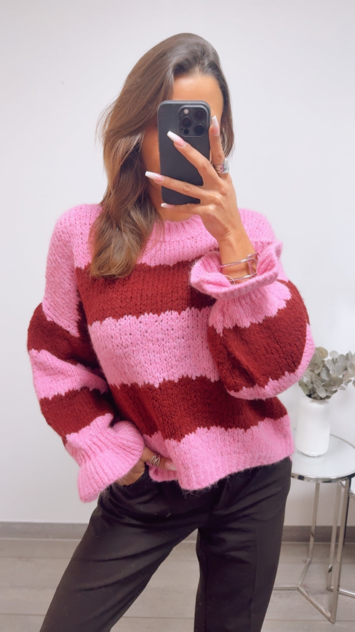 STREIFEN schlichter Strick Pullover mit abgesetztem Ausschnitt, Volantärmel / pink - Bordeaux rot Art. 13478