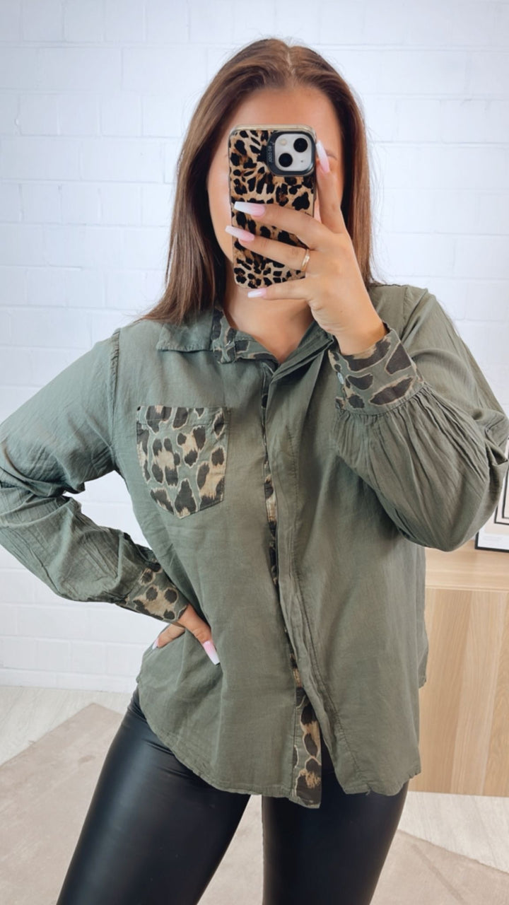 dünne Baumwollbluse, Leo Brusttasche / khaki Art.122328