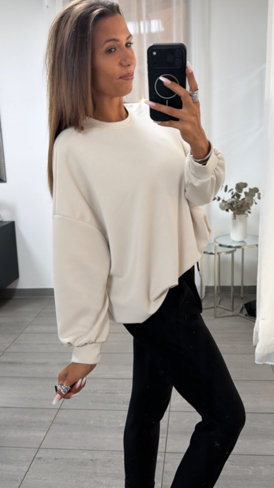 Butterstoff Sweatshirt mit Ballonsaum / beige Art.16305