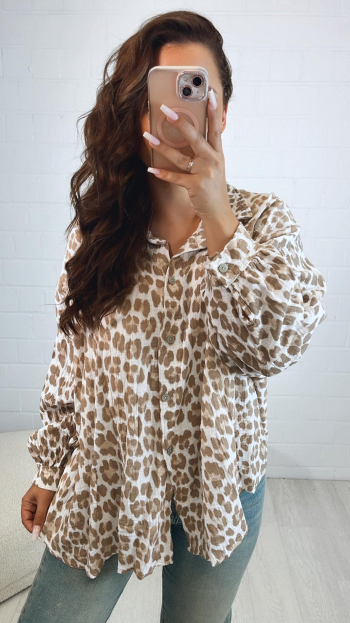 LEO KURZE Oversize Musselin Bluse / weiss - light camel - light beige Art. 10516