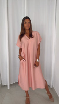 Viskose Maxi Kleid mit Taschen, seitlicher Schlitz / puder Art. 15363