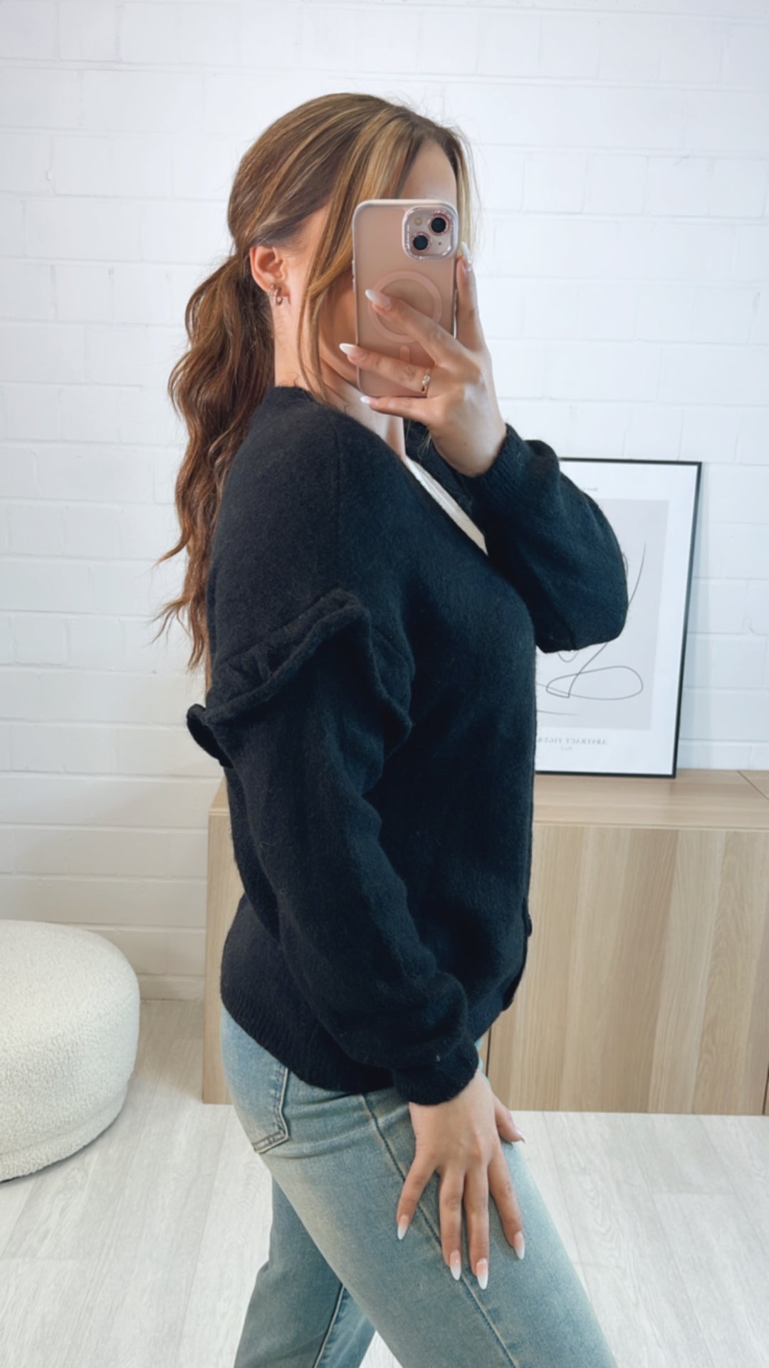 Strick Cardigan mit Volant Naht / schwarz Art. 9107