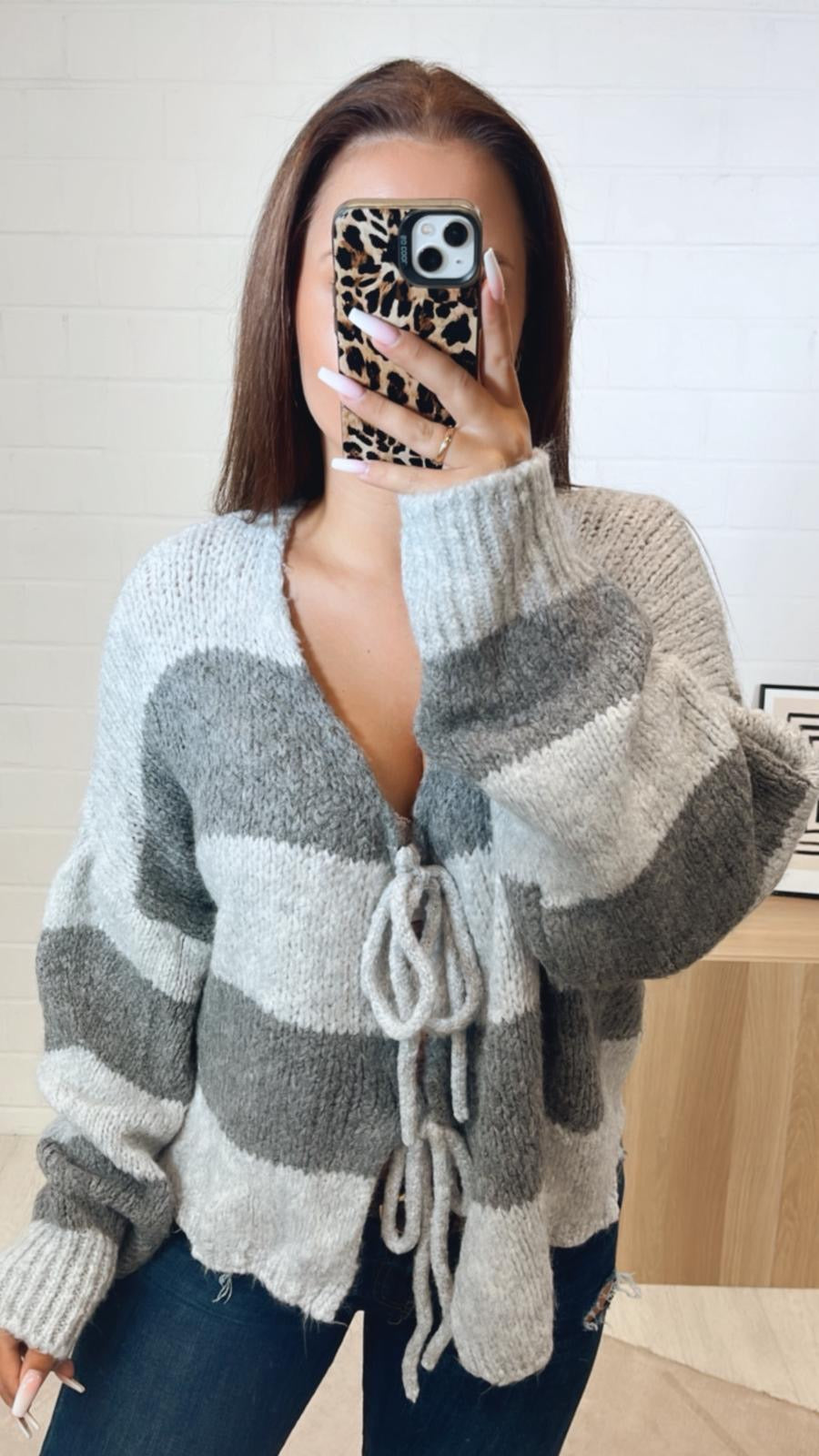 STREIFEN Strick Cardigan zum schnüren / hell grau - grau Art. 11258