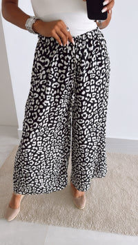 leichte LEO Hose / schwarz - weiss Art. 10881
