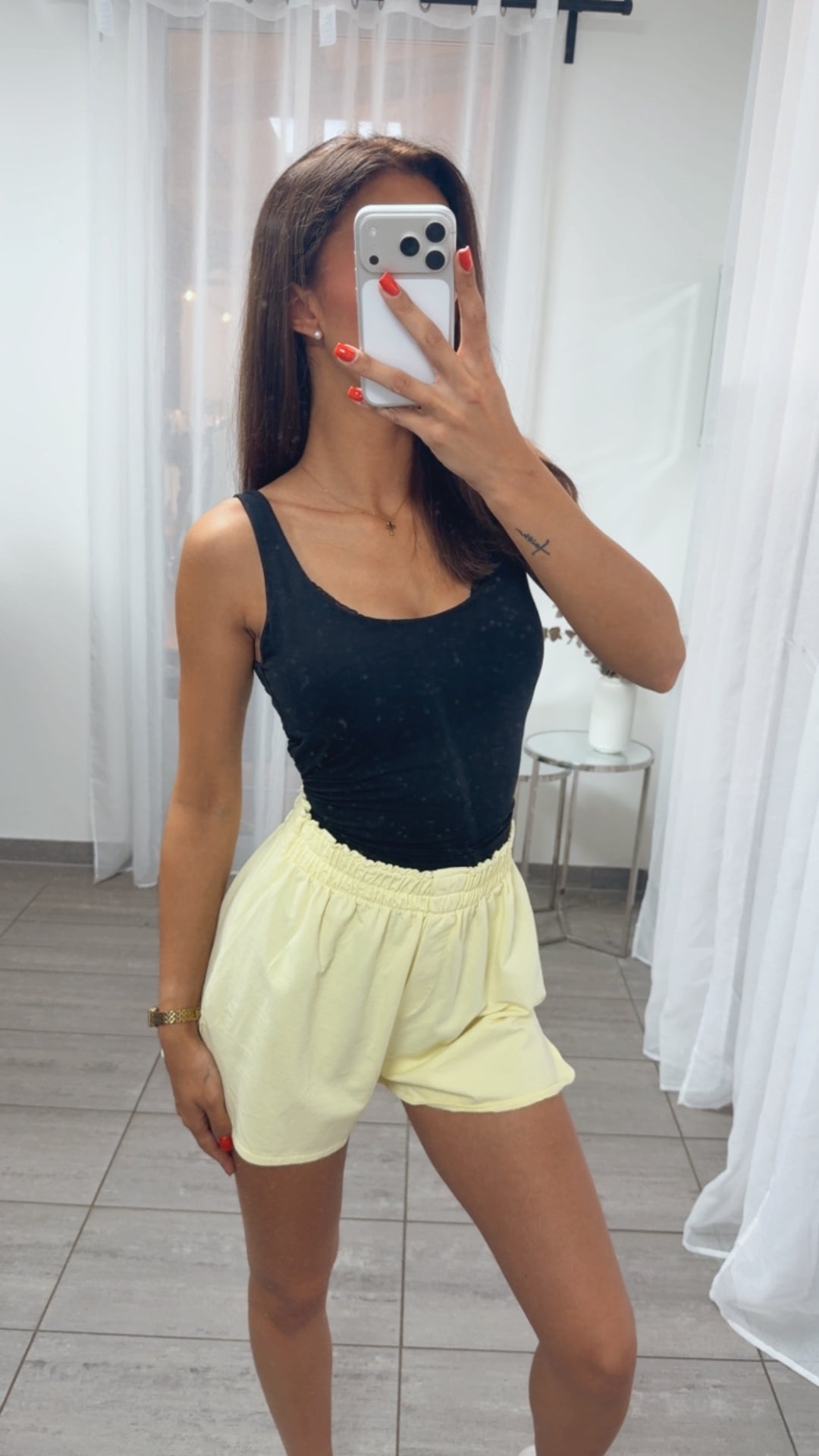 Sweat Shorts / soft gelb Art. 15489