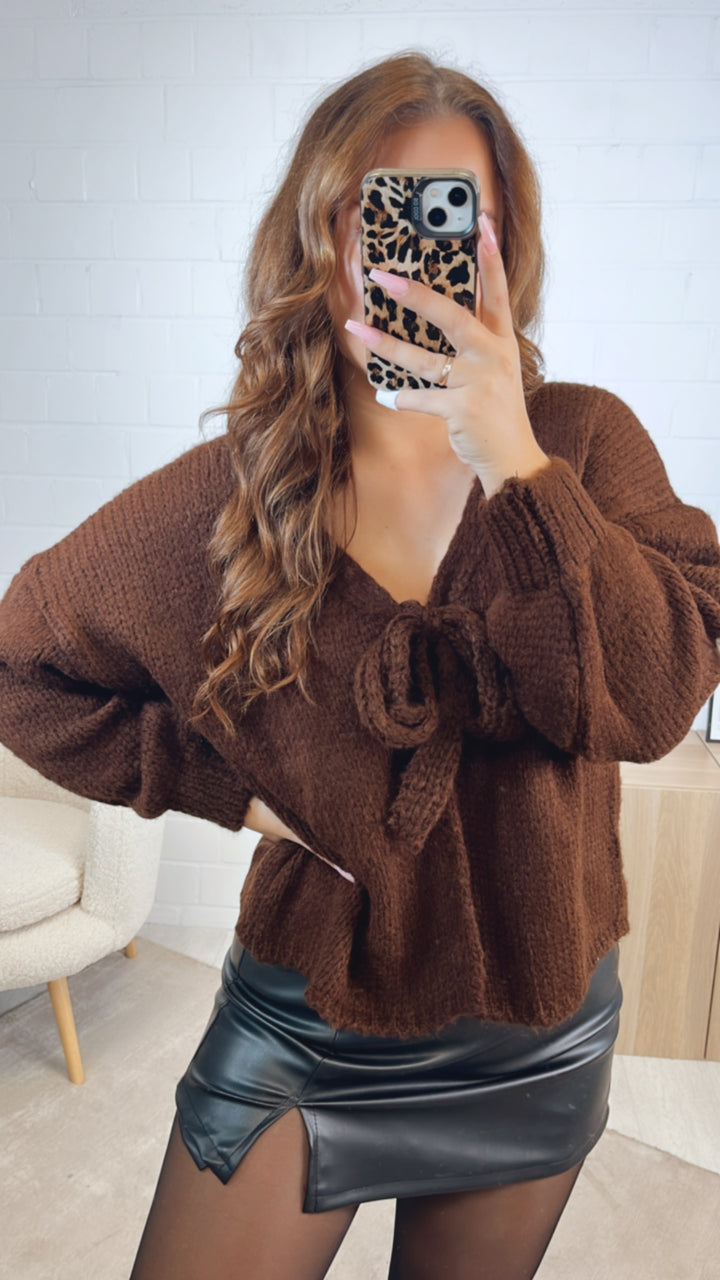 schlichter Strick Cardigan mit einer Schleife / Schoko braun Art. 12614