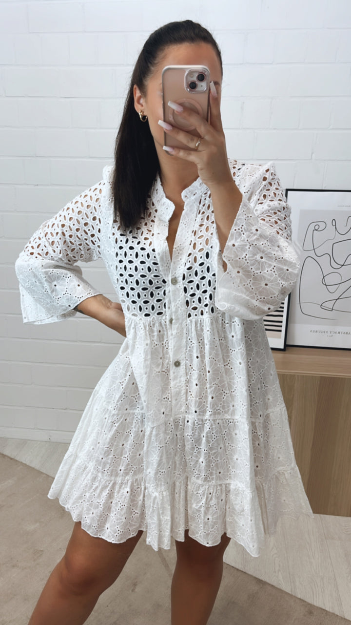 Baumwoll Kleid, vollkommene Stickerei / weiss Art. 10802