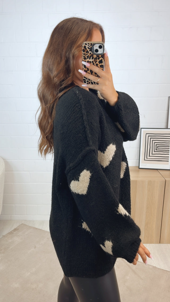 HERZEN Oversize Kuschel - Pullover / schwarz - beige Art. 12312