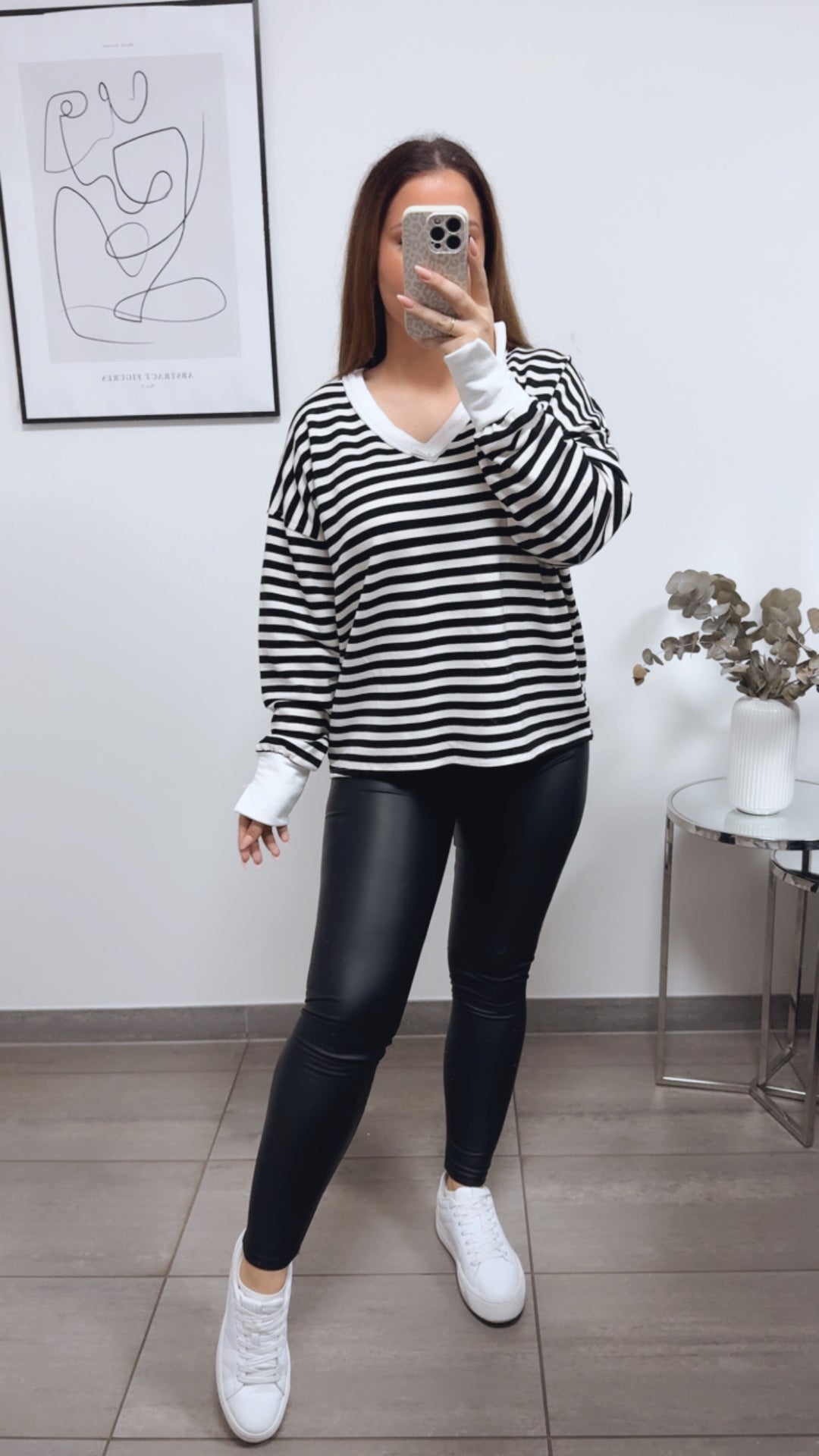 STREIFEN Sweater mit used V-Ausschnitt / schwarz - creme - weiss Art. 13340