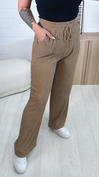 Krepp Hose / camel Art. 9560