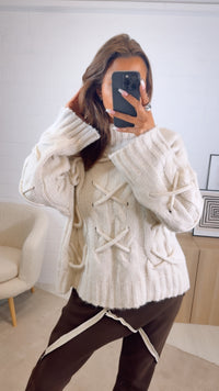 wollfreier Pullover mit Schnüren Muster / creme Art. 12962