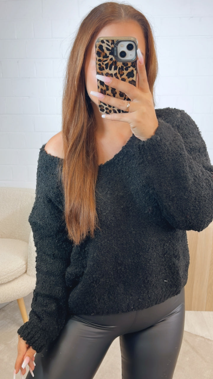 TEDDY kürzerer Pullover mit V-Ausschnitt / schwarz Art. 12443