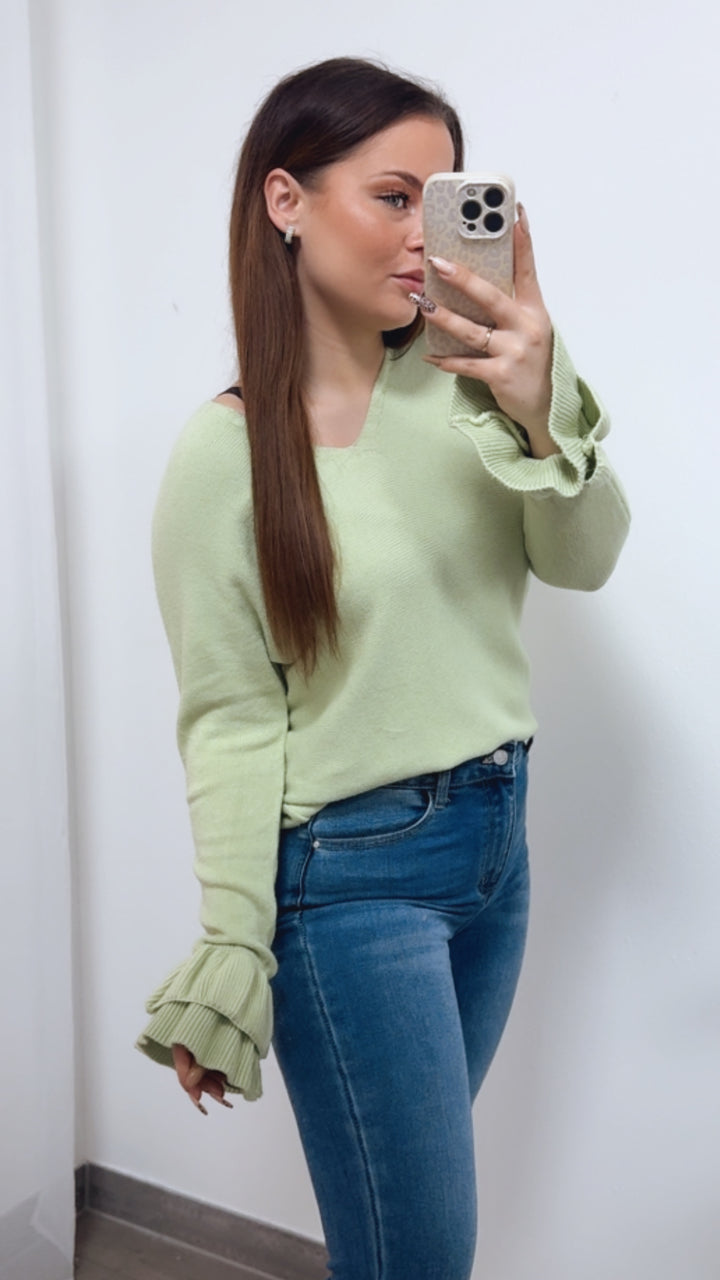 RÜSCHENÄRMEL Leichter Strickpullover mit V-Ausschnitt / pastell grün Art. 14330