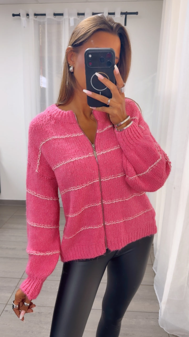 Oversize Strickjacke mit Reißverschluss und Kontrastnähten / pink - weiß Art.16287