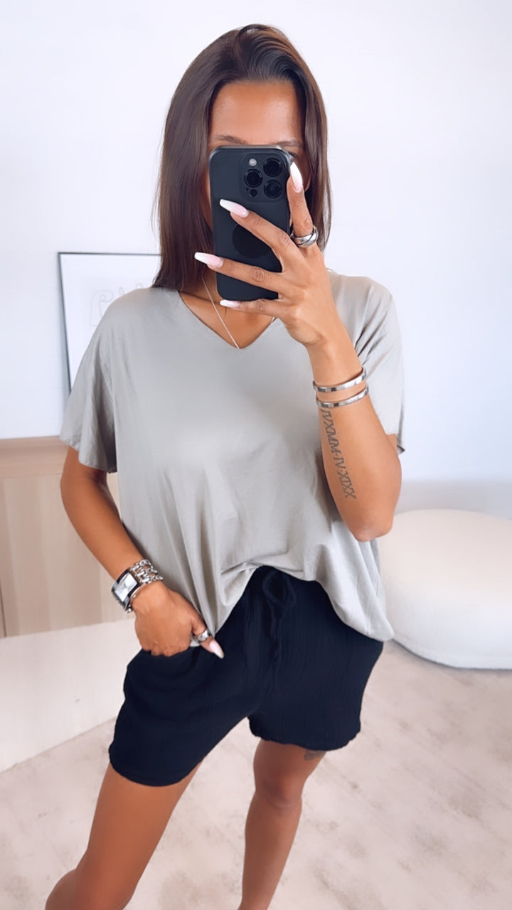 T-shirt Oberteil mit V-Ausschnitt / schlamm Art. 6431