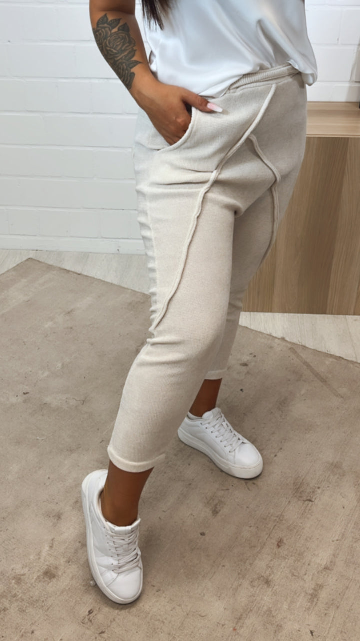 CORD OPTIK Jogger Hose mit tiefem Schritt, gestreifter Bund / creme Art. 11248