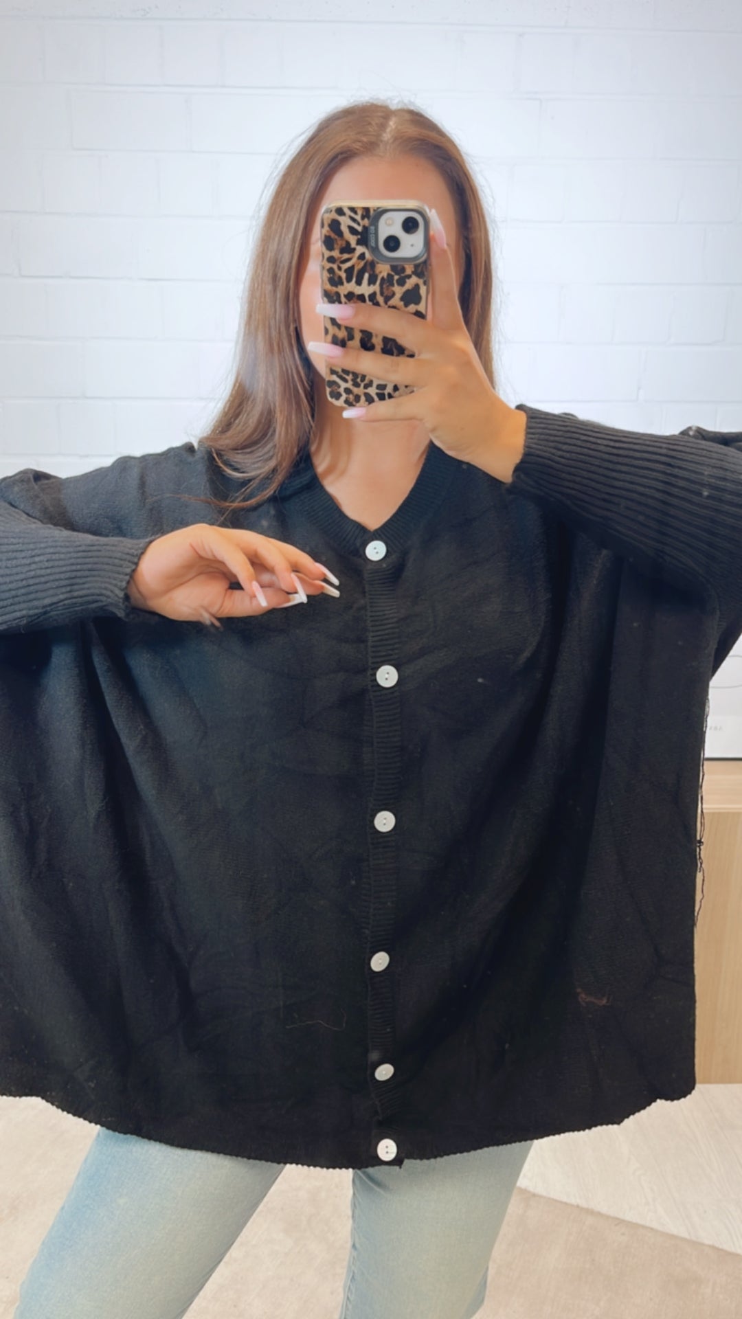 ultra weicher Cardigan / Pullover mit Fledermausärmeln / schwarz Art. 11165