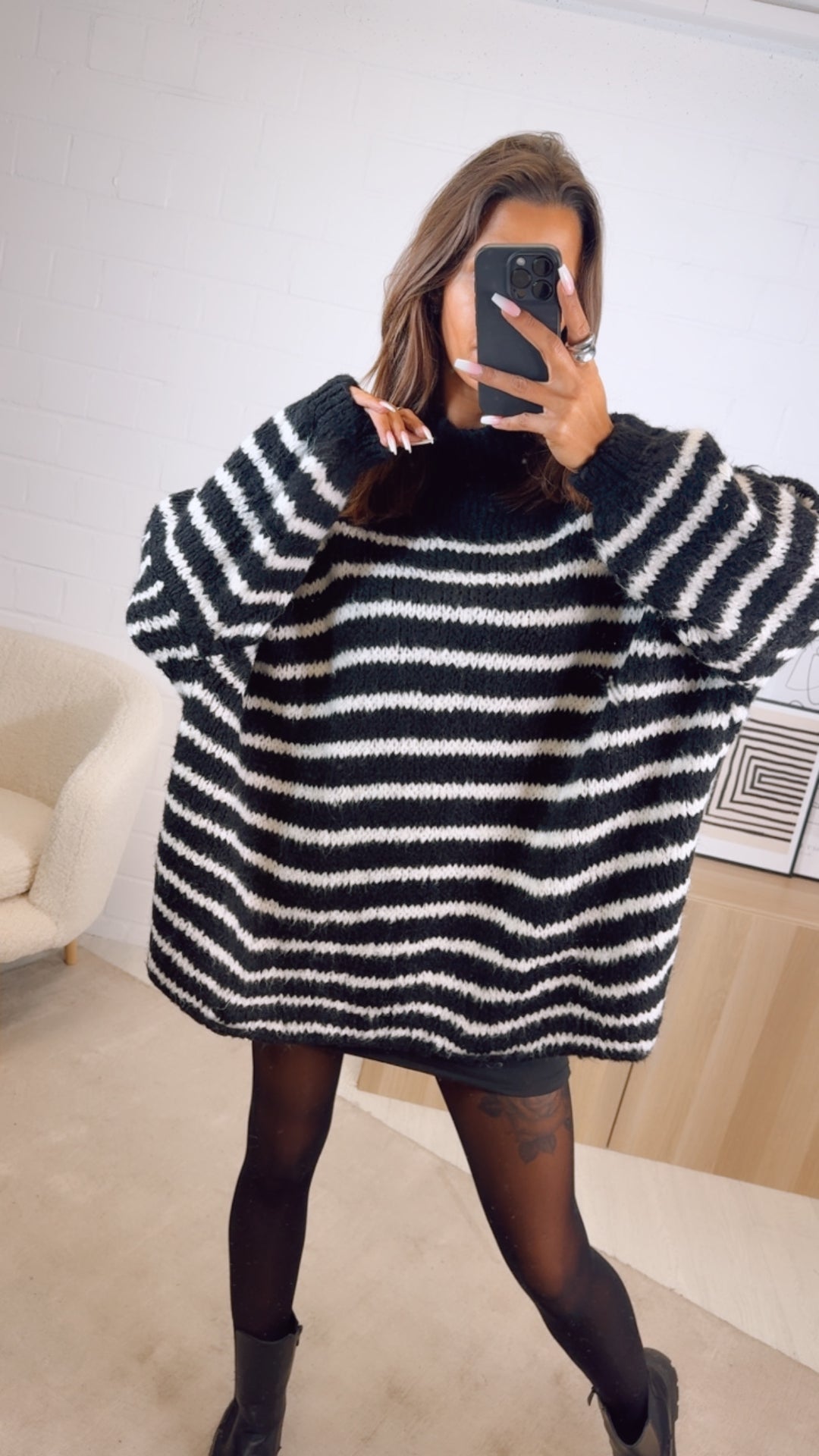 DÜNNE STREIFEN Ultra Oversize Kuschel - Pullover / schwarz - weiss Art. 13000
