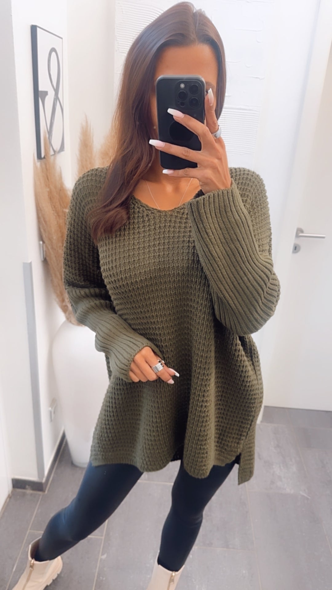 grober Strick Pullover, engere Ärmel, V-Ausschnitt / khaki Art. 7561