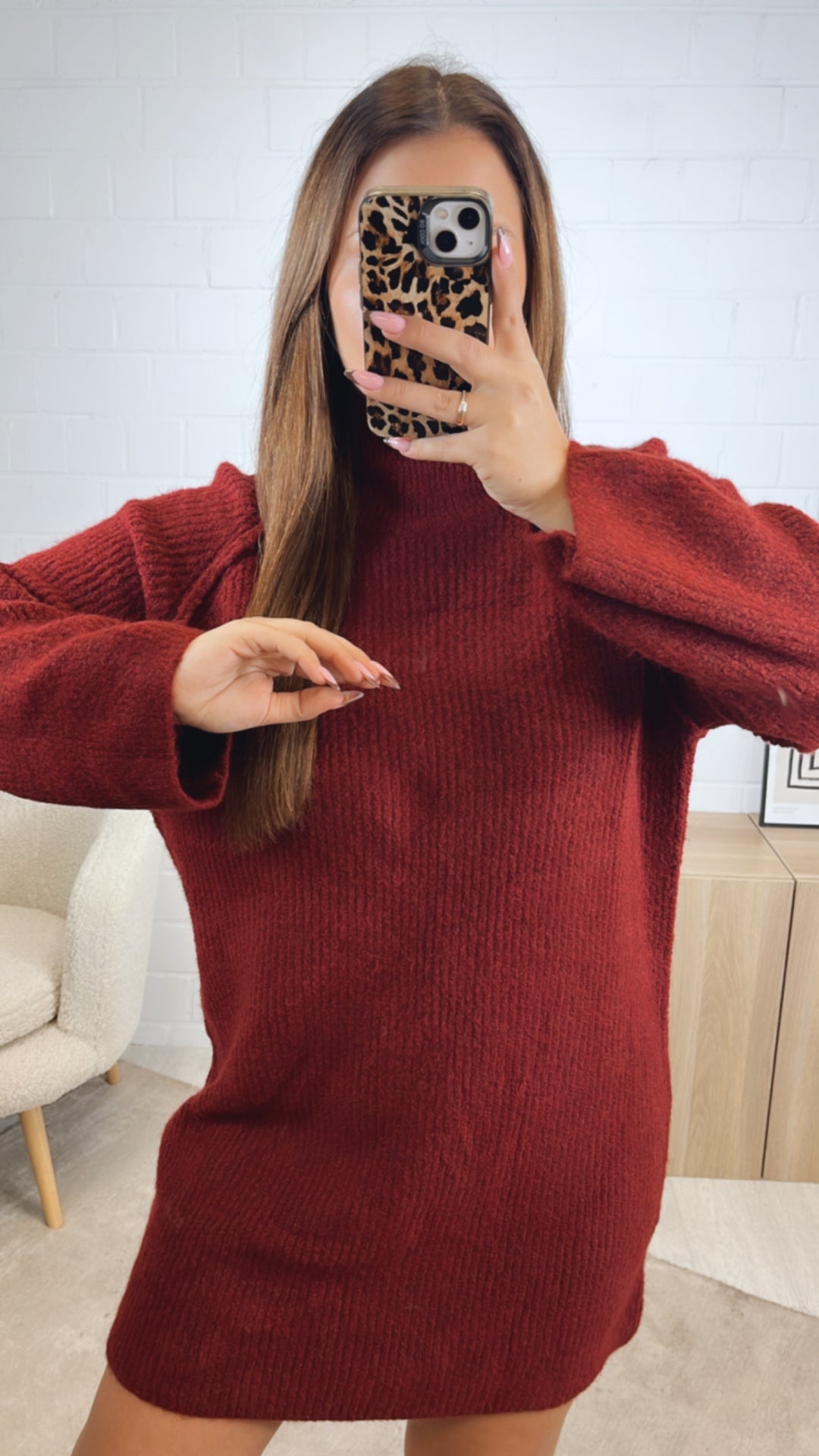 gradliniges Strick Kleid / Long Pullover mit weitem Arm, Stehkragen / bordeaux rot Art. 12795