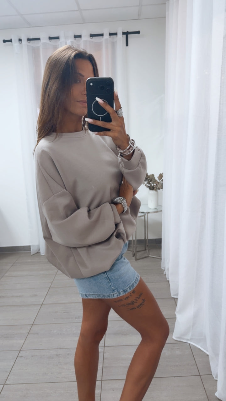 Butterstoff Sweatshirt mit Ballonsaum / taupe Art. 15935
