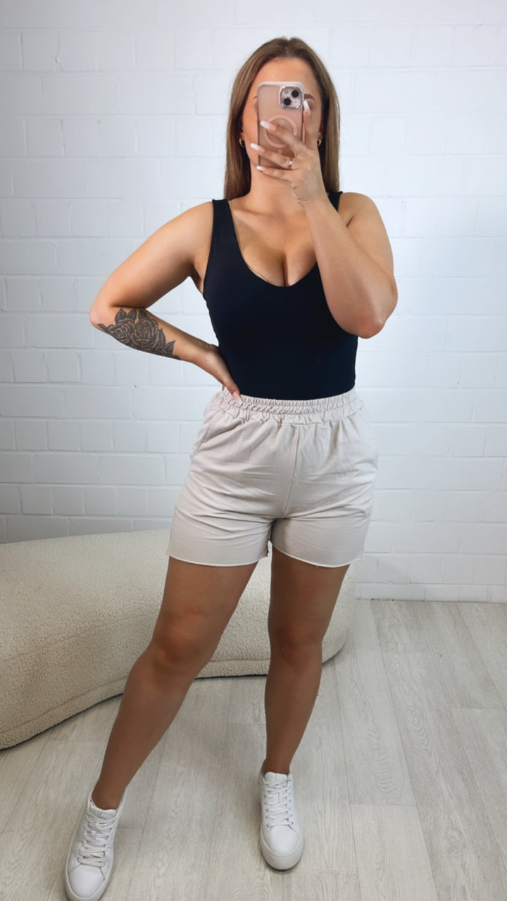 elastische Stoff Shorts / beige Art. 10395