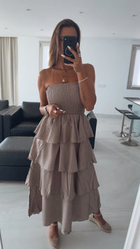 Maxi Volant Kleid, Smok Bandeau Oberteil / taupe Art. 16050